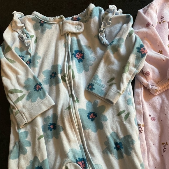 Carters Baby Girl 3 Month Footie Bundle - Picture 2 of 7